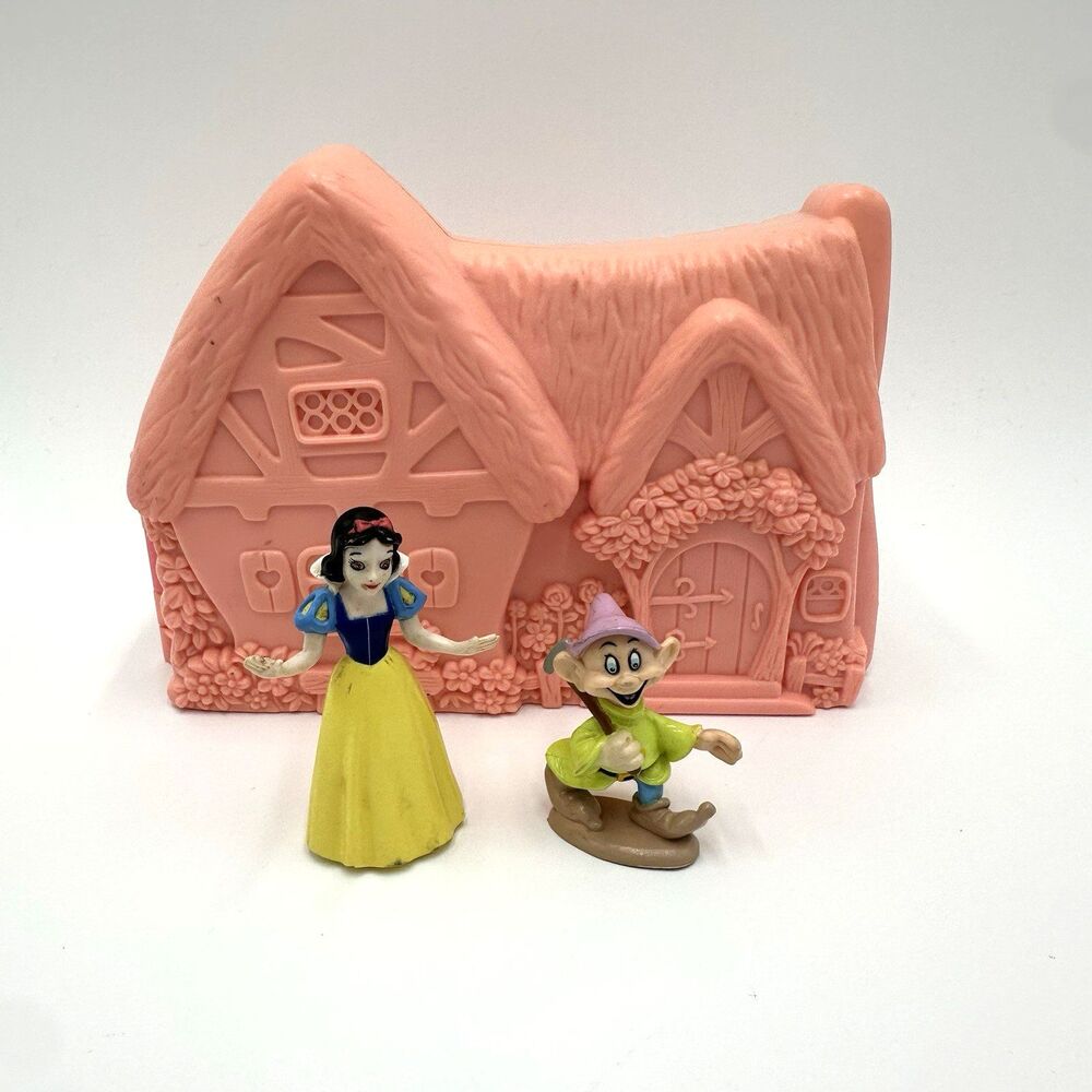 1993 Disney Mattel Snow White & 7 Dwarfs House Cottage Pink Vintage Dopey Figure
